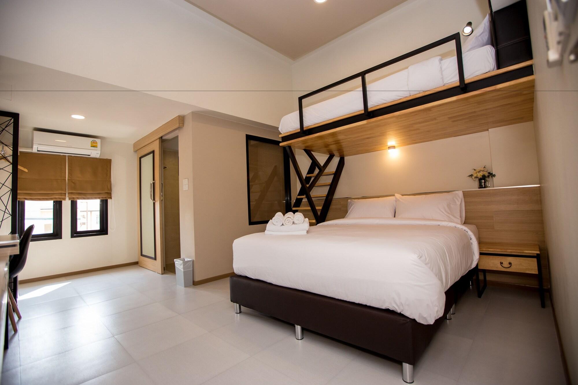 Tuck Me In Hotel Chiang Mai Exterior photo