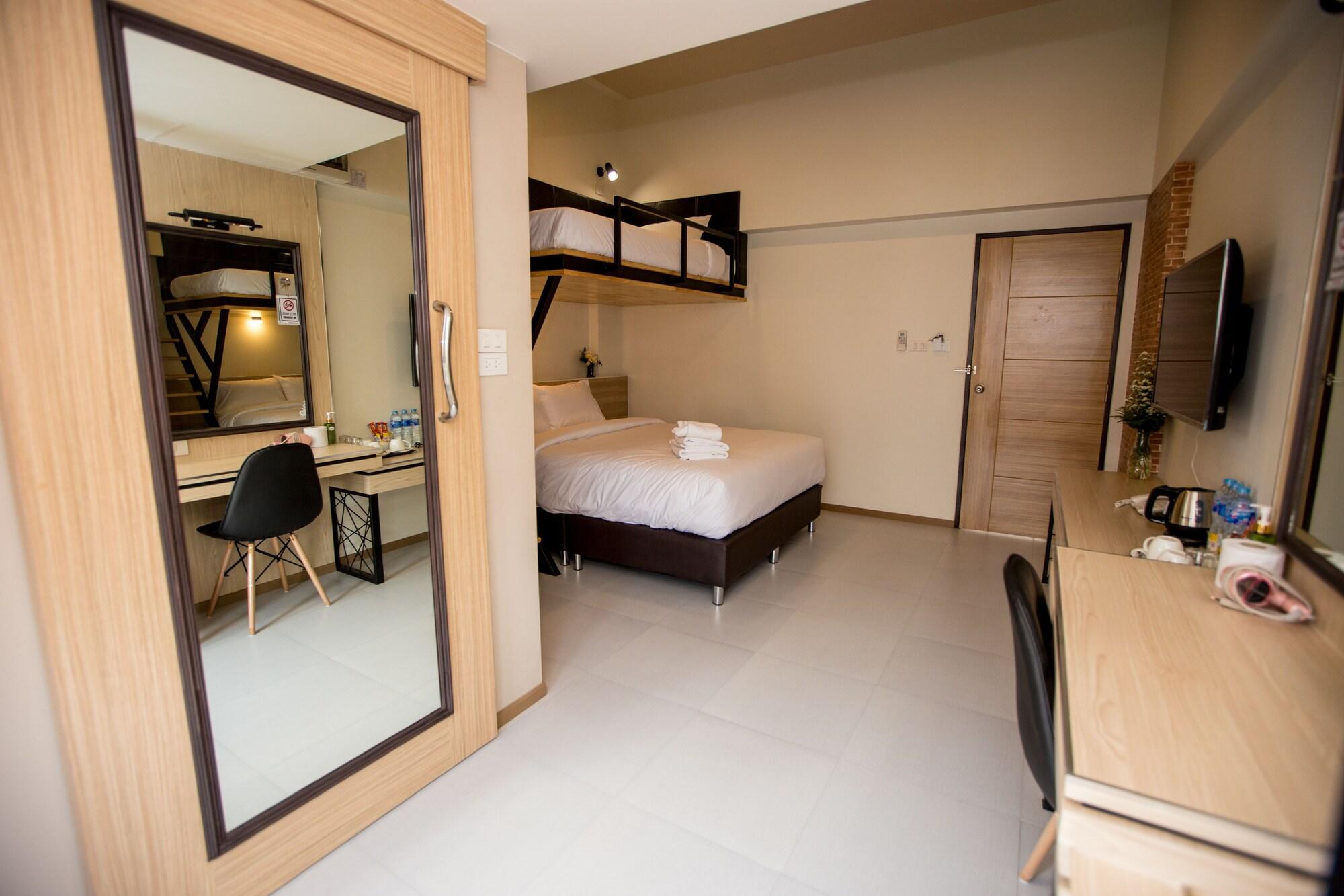 Tuck Me In Hotel Chiang Mai Exterior photo